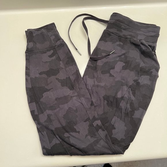 Lululemon Ready to Rulu High-Rise Jogger *Full Length Blk Camo - Picture 1 of 4